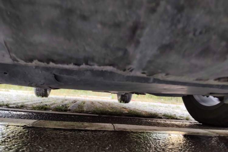 Used Toyota IZOA 2020 2.0L Yichi Version Chassis Front