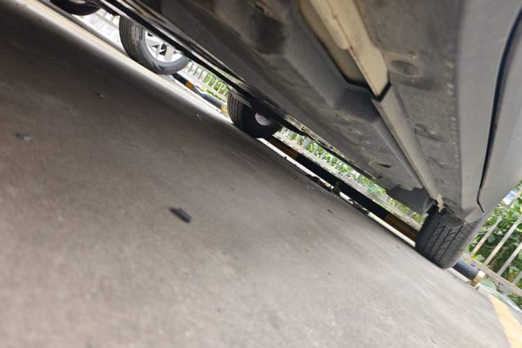 Used Toyota IZOA 2020 2.0L Yi Xiang CARE Chassis Front Left