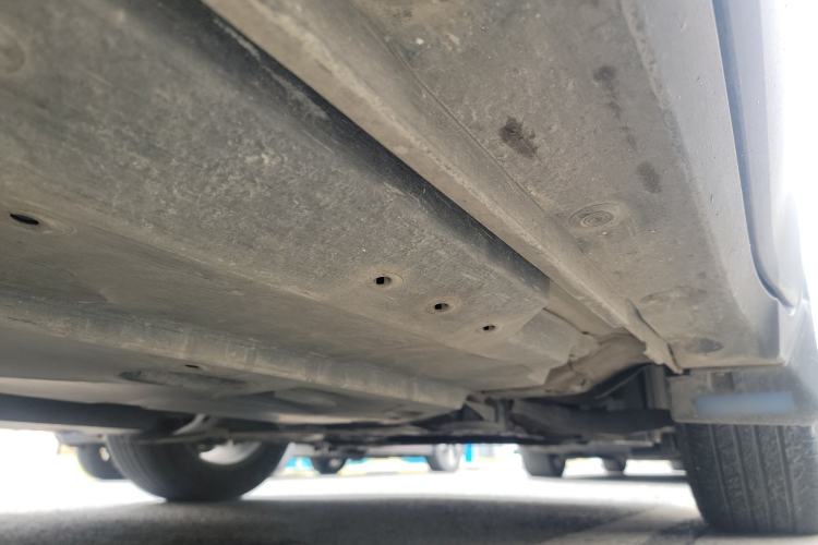 Used Toyota IZOA 2020 2.0L Yichi Version Chassis Front Right