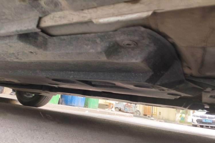 Used Toyota IZOA 2020 2.0L Yichi Version Chassis Front Right