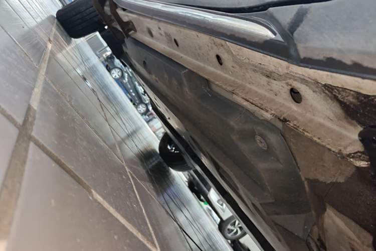 Used Toyota IZOA 2020 2.0L Yichi Version Chassis Front Right