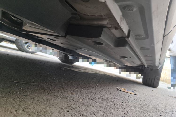 Used Toyota IZOA 2020 2.0L Yichi Version Chassis Front Right