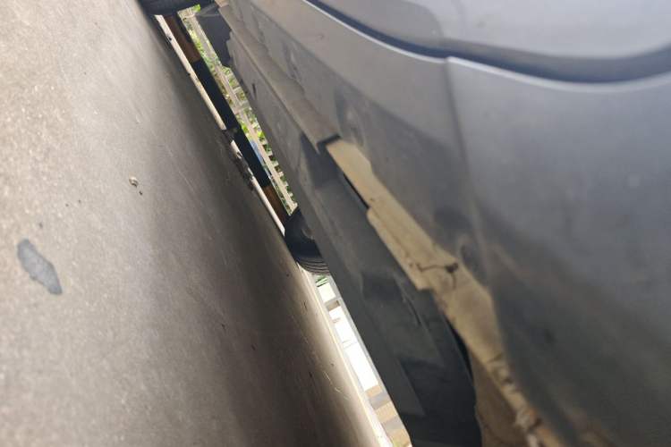 Used Toyota IZOA 2020 2.0L Yi Xiang CARE Chassis Front Right
