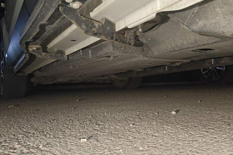 Used Toyota IZOA 2020 2.0L Enjoy Edition Chassis Rear Left