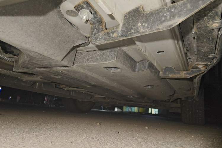 Used Toyota IZOA 2020 2.0L Enjoy Edition Chassis Rear Right