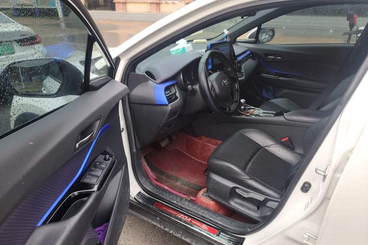 Used Toyota IZOA 2020 2.0L Yichi Version Driver Seat