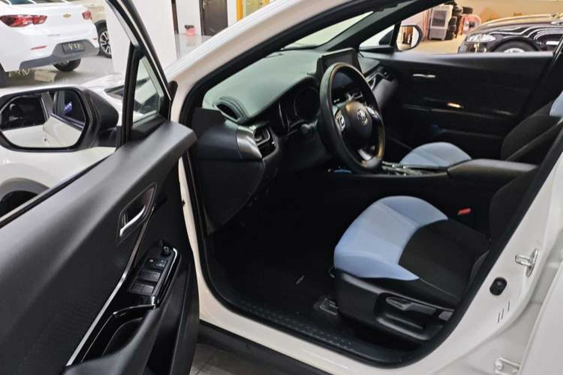 Used Toyota IZOA 2020 2.0L Yi Xiang CARE Driver Seat