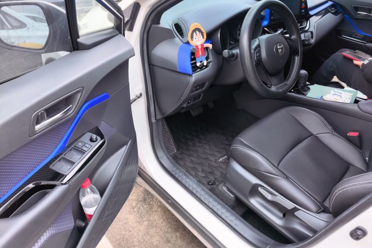 Used Toyota IZOA 2020 2.0L Enjoy Edition Driver Seat