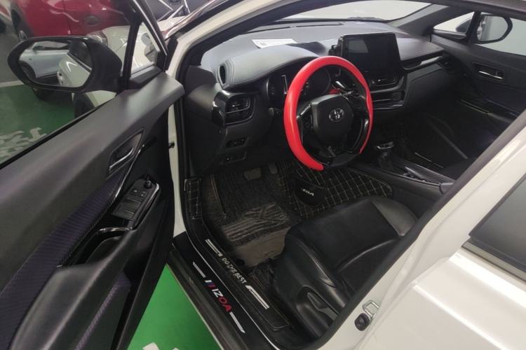 Used Toyota IZOA 2020 2.0L Yichi Version Driver Seat
