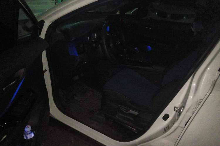 Used Toyota IZOA 2020 2.0L Enjoy Edition Driver Seat