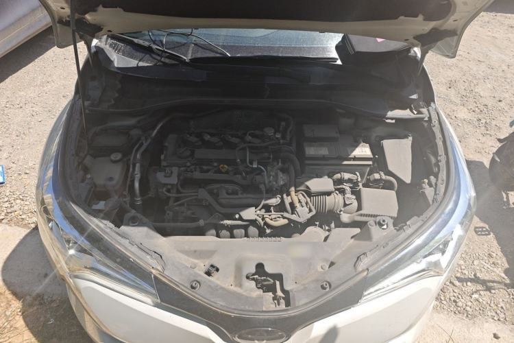 Used Toyota IZOA 2020 2.0L Yi Xiang CARE Engine Bay