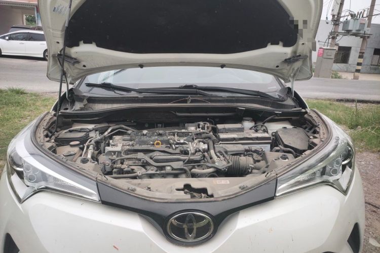 Used Toyota IZOA 2020 2.0L Enjoy Edition Engine Bay