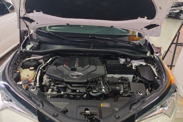 Used Toyota IZOA 2020 2.0L Yi Xiang CARE Engine Bay