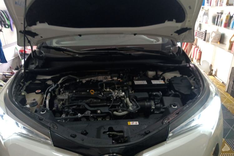 Used Toyota IZOA 2020 2.0L Yi Xiang CARE Engine Bay