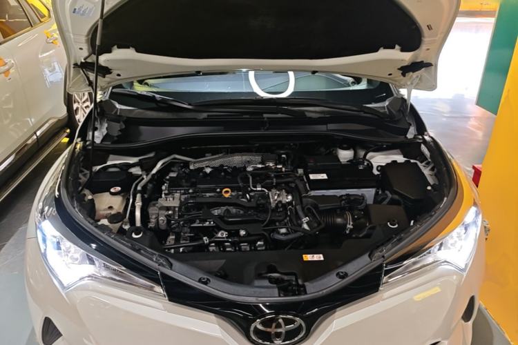 Used Toyota IZOA 2020 2.0L Enjoy Edition Engine Bay