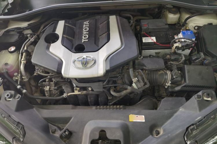 Used Toyota IZOA 2020 2.0L Enjoy Edition Engine Bay