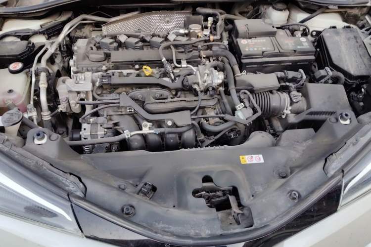 Used Toyota IZOA 2020 2.0L Yichi Version Engine Bay