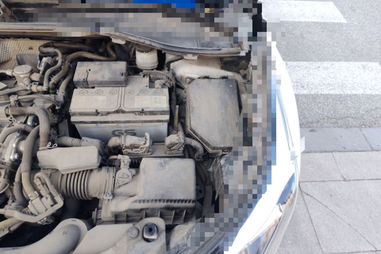 Used Toyota IZOA 2020 2.0L Yichi Version Engine Bay Left