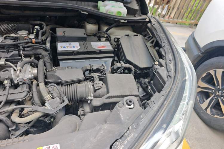 Used Toyota IZOA 2020 2.0L Yi Xiang CARE Engine Bay Left