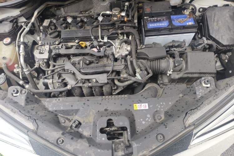 Used Toyota IZOA 2020 2.0L Yichi Version Engine Bay