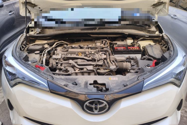 Used Toyota IZOA 2020 2.0L Yichi Version Engine Bay