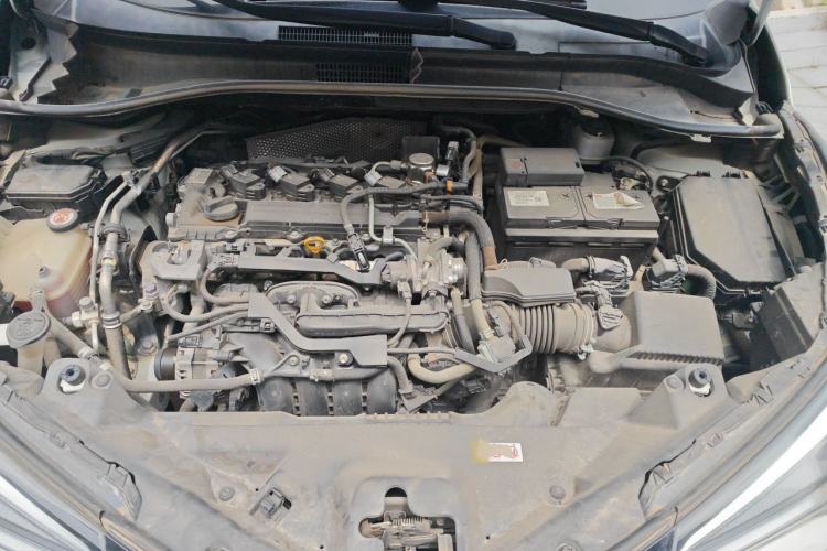 Used Toyota IZOA 2020 2.0L Yichi Version Engine Bay