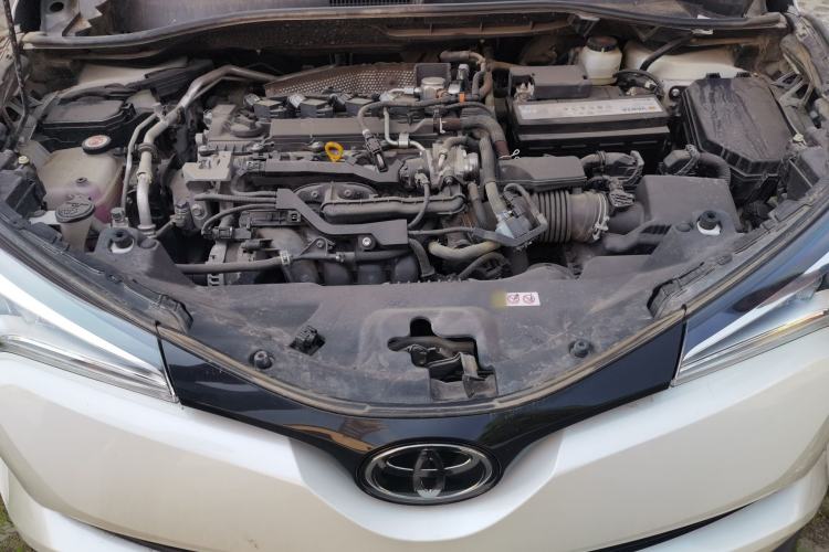Used Toyota IZOA 2020 2.0L Enjoy Edition Engine Bay