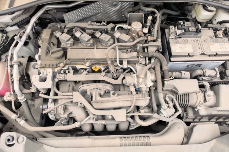 Used Toyota IZOA 2020 2.0L Enjoy Edition Engine Bay