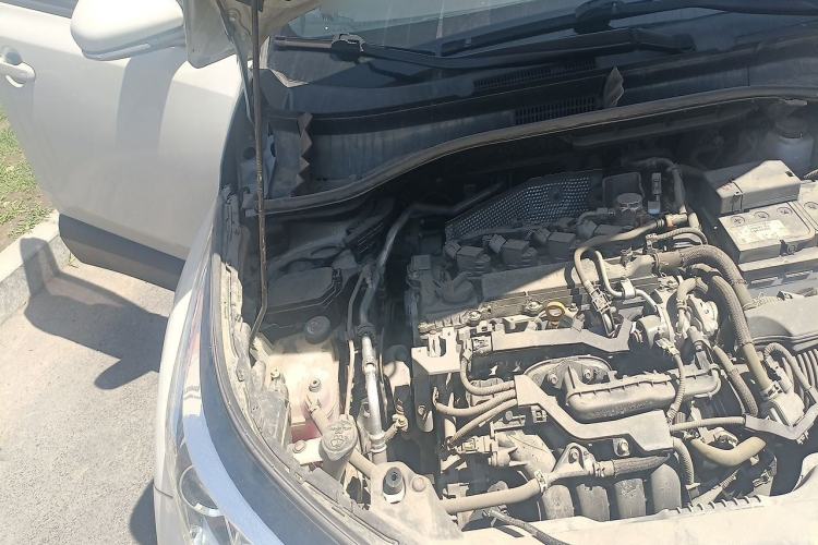 Used Toyota IZOA 2020 2.0L Yichi Version Engine Bay Right