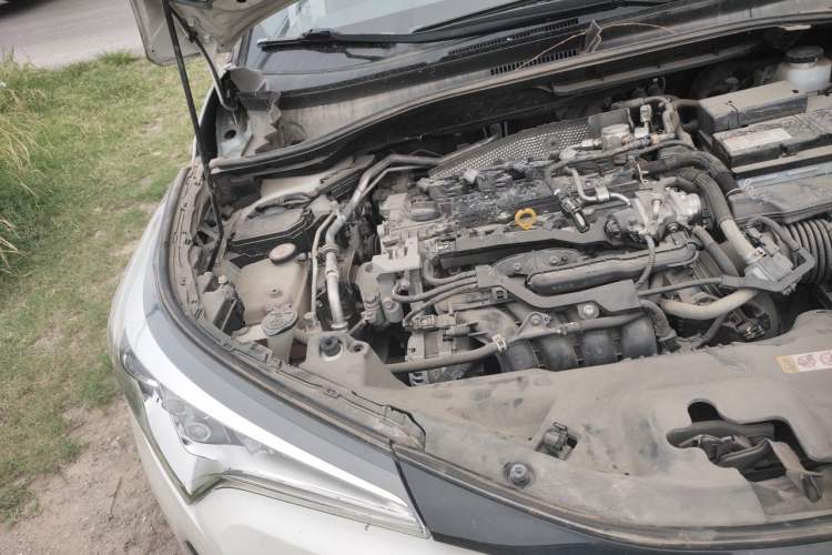 Used Toyota IZOA 2020 2.0L Enjoy Edition Engine Bay Right