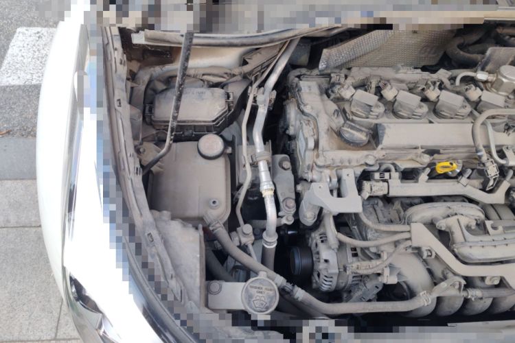 Used Toyota IZOA 2020 2.0L Yichi Version Engine Bay Right