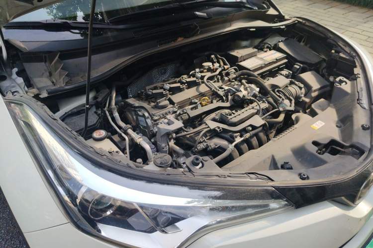 Used Toyota IZOA 2020 2.0L Enjoy Edition Engine Bay Right