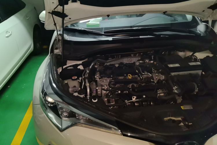 Used Toyota IZOA 2020 2.0L Enjoy Edition Engine Bay Right