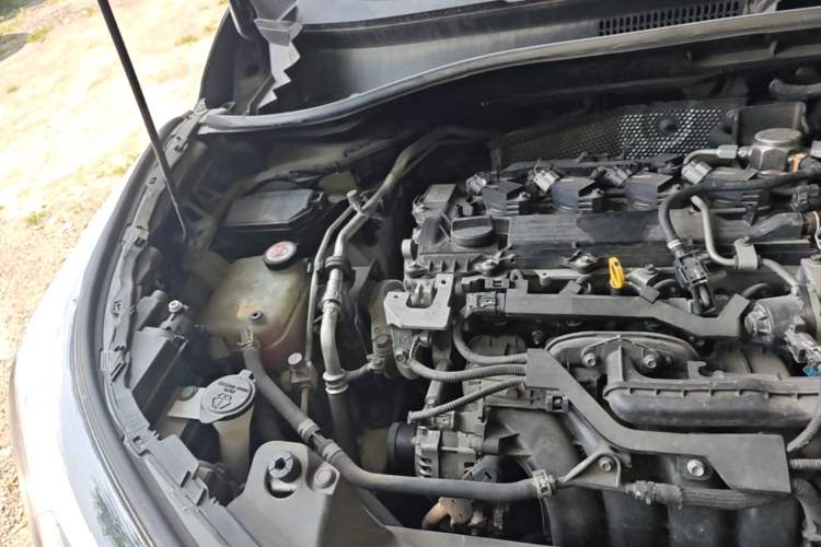 Used Toyota IZOA 2020 2.0L Enjoy Edition Engine Bay Right