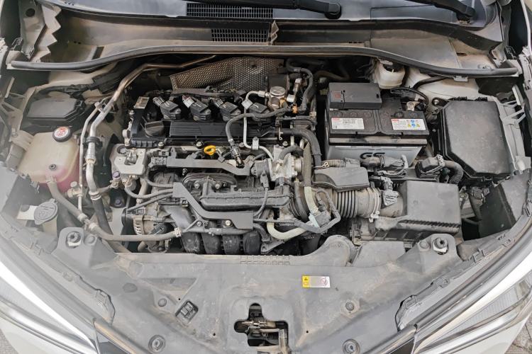 Used Toyota IZOA 2020 2.0L Yichi Version Engine Bay