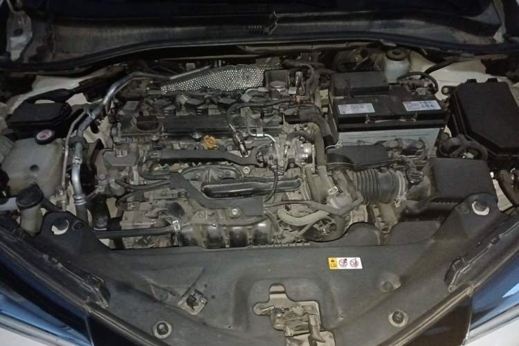 Used Toyota IZOA 2020 2.0L Enjoy Edition Engine Bay