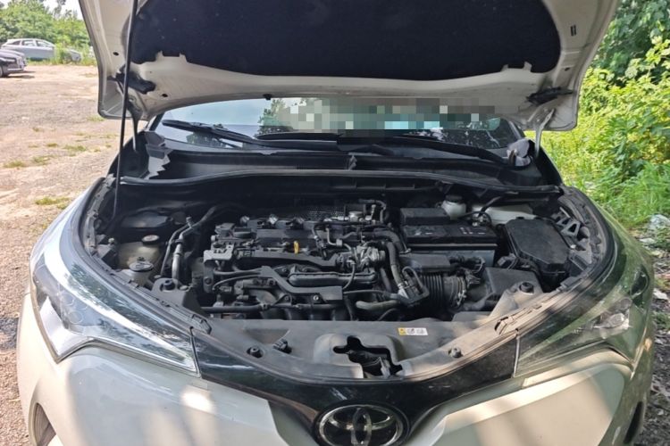 Used Toyota IZOA 2020 2.0L Enjoy Edition Engine Bay