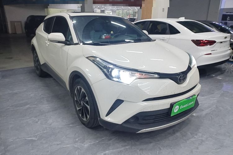 Used Toyota IZOA 2020 2.0L Yi Xiang CARE Exterior 1