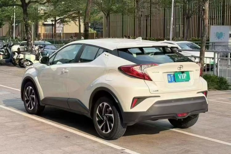 Used Toyota IZOA 2020 2.0L Yi Xiang CARE Exterior 2