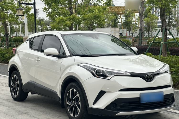 Used Toyota IZOA 2020 2.0L Enjoy Edition Exterior 2
