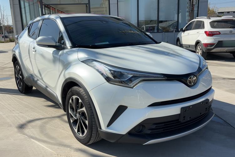 Used Toyota IZOA 2020 2.0L Yichi Version Exterior 2