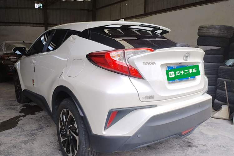 Used Toyota IZOA 2020 2.0L Yi Xiang CARE Exterior 2