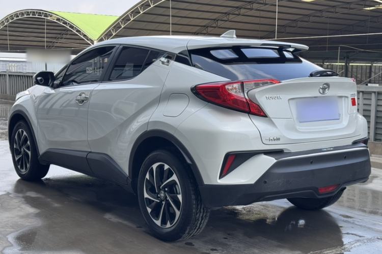 Used Toyota IZOA 2020 2.0L Enjoy Edition Exterior 3