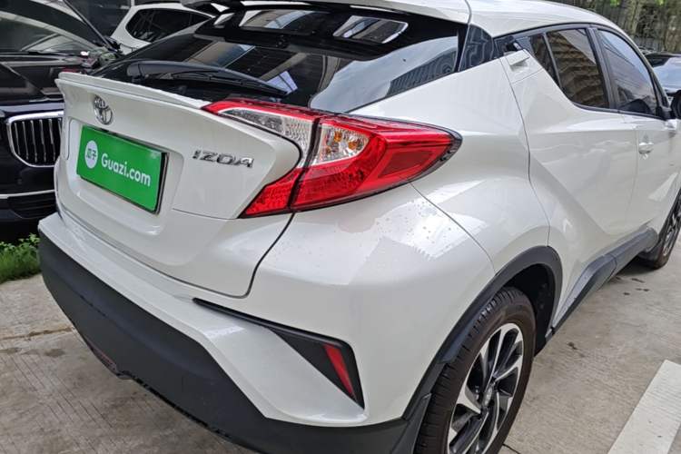 Used Toyota IZOA 2020 2.0L Enjoy Edition Exterior 3