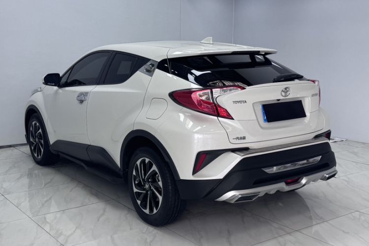 Used Toyota IZOA 2020 2.0L Enjoy Edition Exterior 3