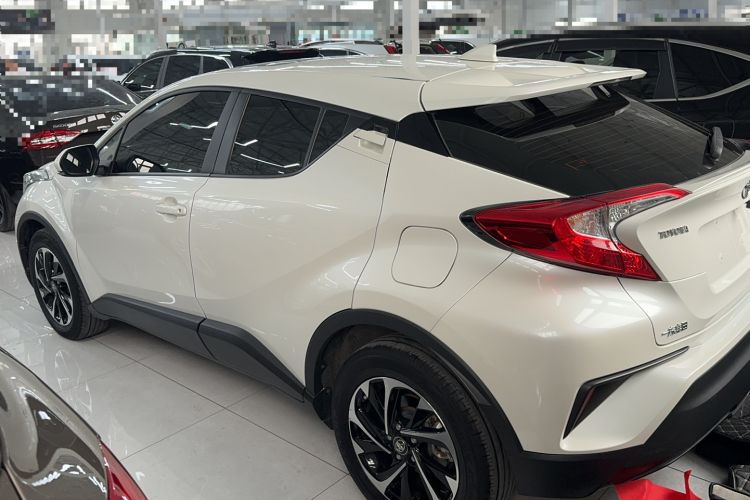 Used Toyota IZOA 2020 2.0L Enjoy Edition Exterior 4