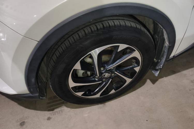 Used Toyota IZOA 2020 2.0L Yi Xiang CARE Exterior 4