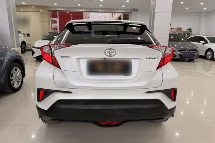 Used Toyota IZOA 2020 2.0L Enjoy Edition Exterior 4