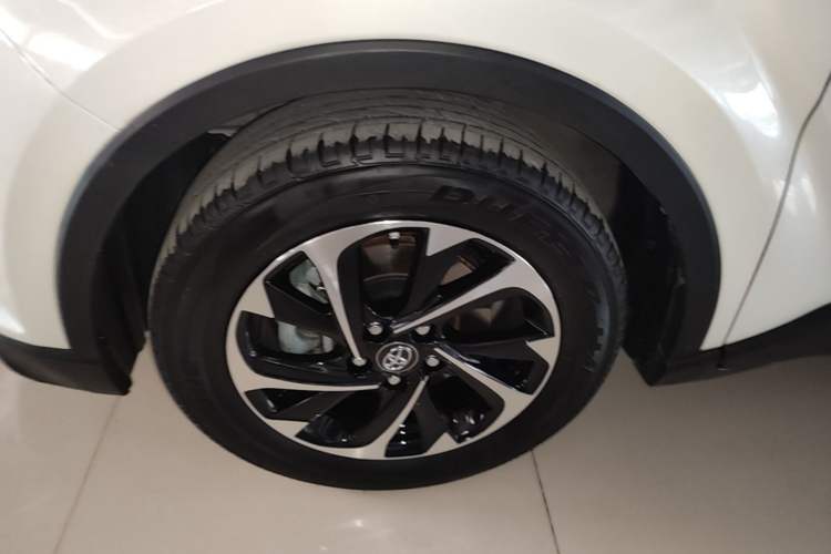Used Toyota IZOA 2020 2.0L Yi Xiang CARE Exterior 4