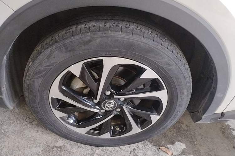 Used Toyota IZOA 2020 2.0L Yi Xiang CARE Exterior 4